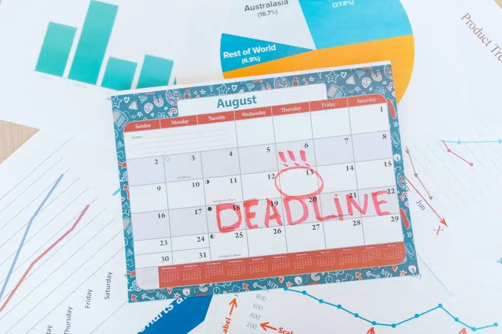 calendar with deadline reminder