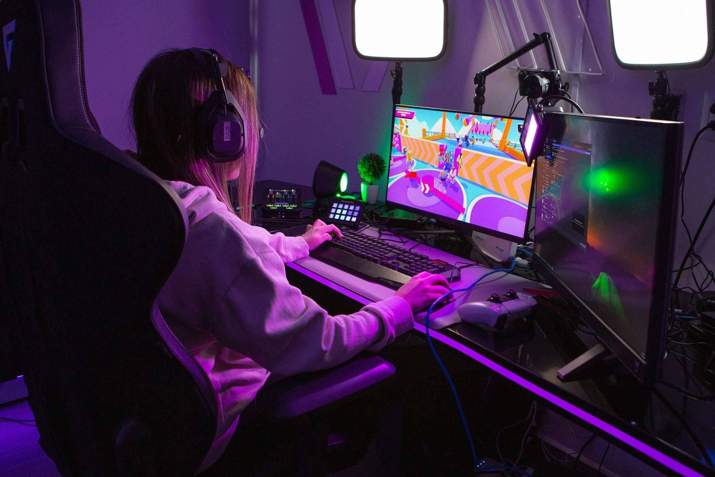 How Old Do You Have to Be to Start Streaming on Twitch in 2024 - How Old Do You Have To Be To Stream